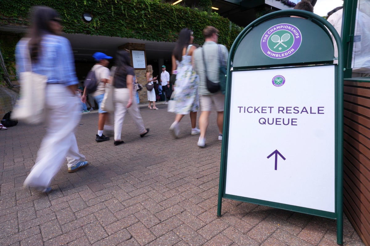 Want to see tennis stars like Carlos Alcaraz at Wimbledon's Centre Court for $20? Here's how