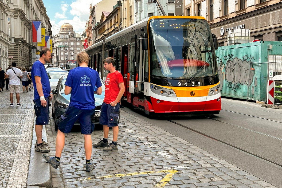 Prague at standstill after huge power outage hits the Czech Republic