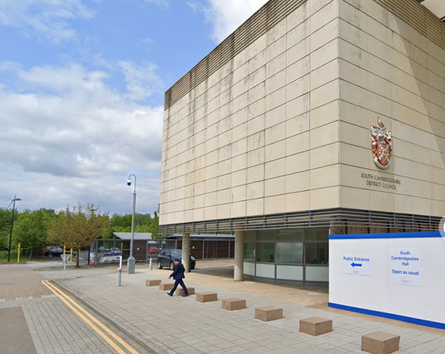 <p>A council trialling a four-day working week has reported improved services, according to independent research</p>