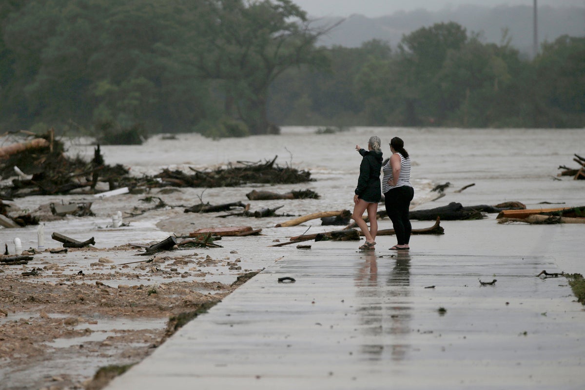 Texas flooding: Desperate families post pictures of children as 20 girls remain missing