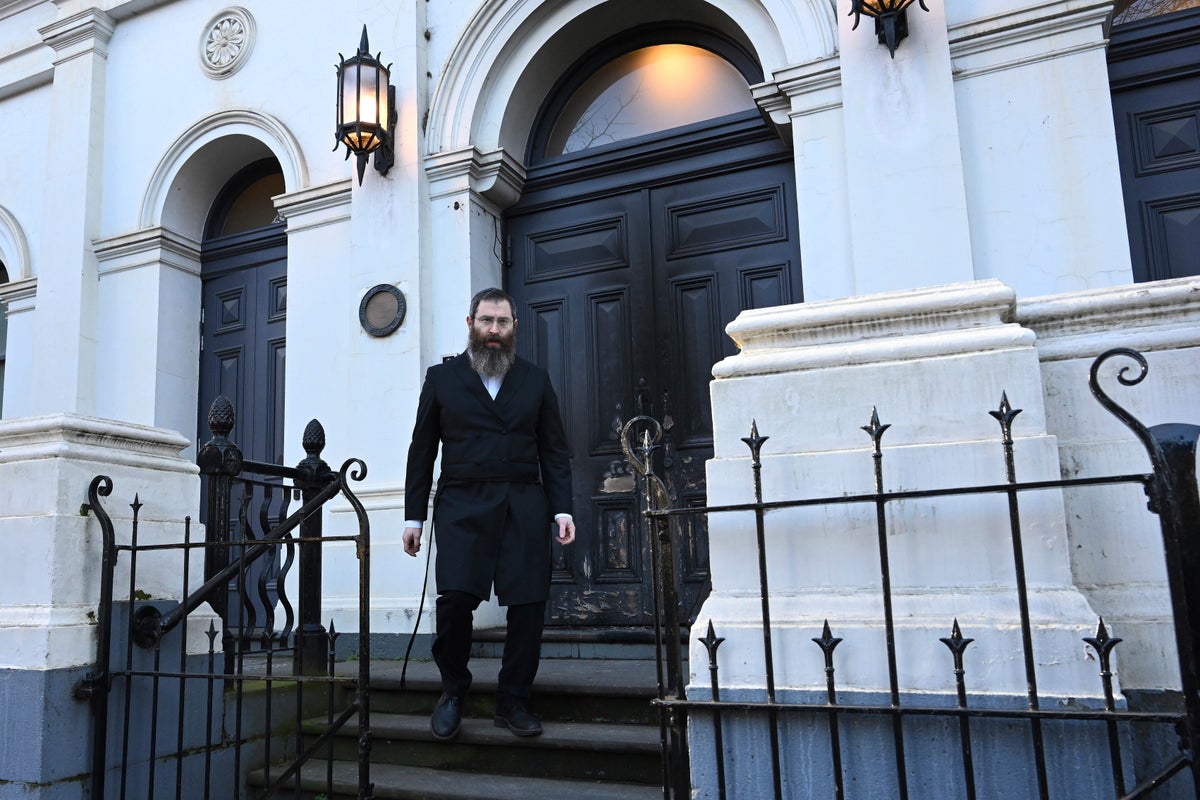 Australia investigating ‘shocking’ arson attack at Melbourne synagogue