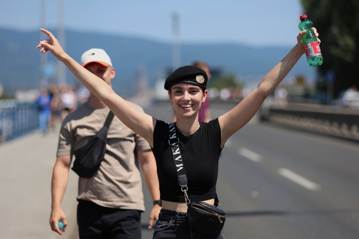 Controversial right-wing singer Marko Perkovic draws tens of thousands to Zagreb concert