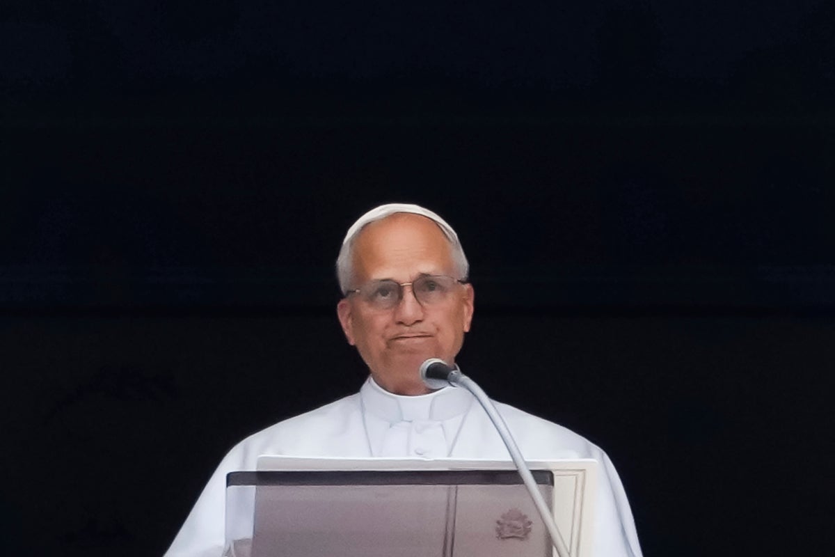 Pope speaks about childhood and early mornings as an altar boy