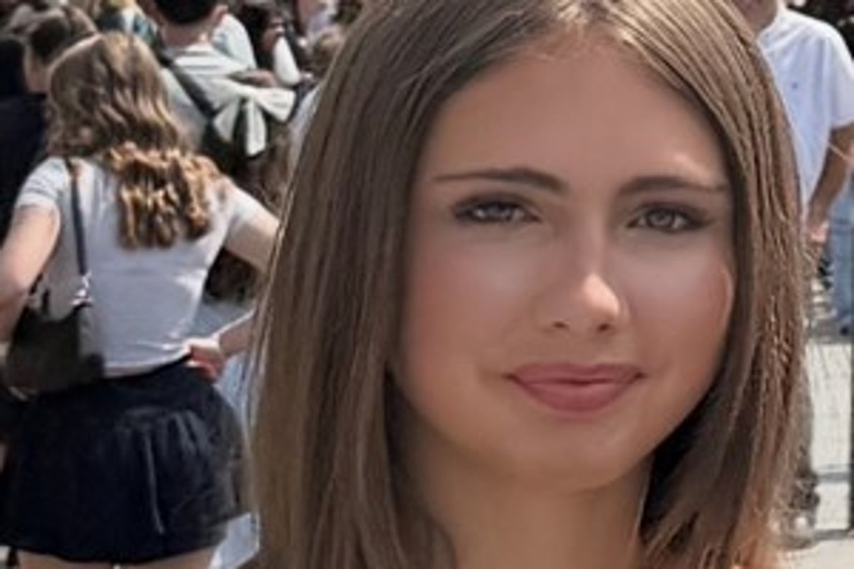 Urgent police search for missing girl, 12, who vanished in popular seaside town