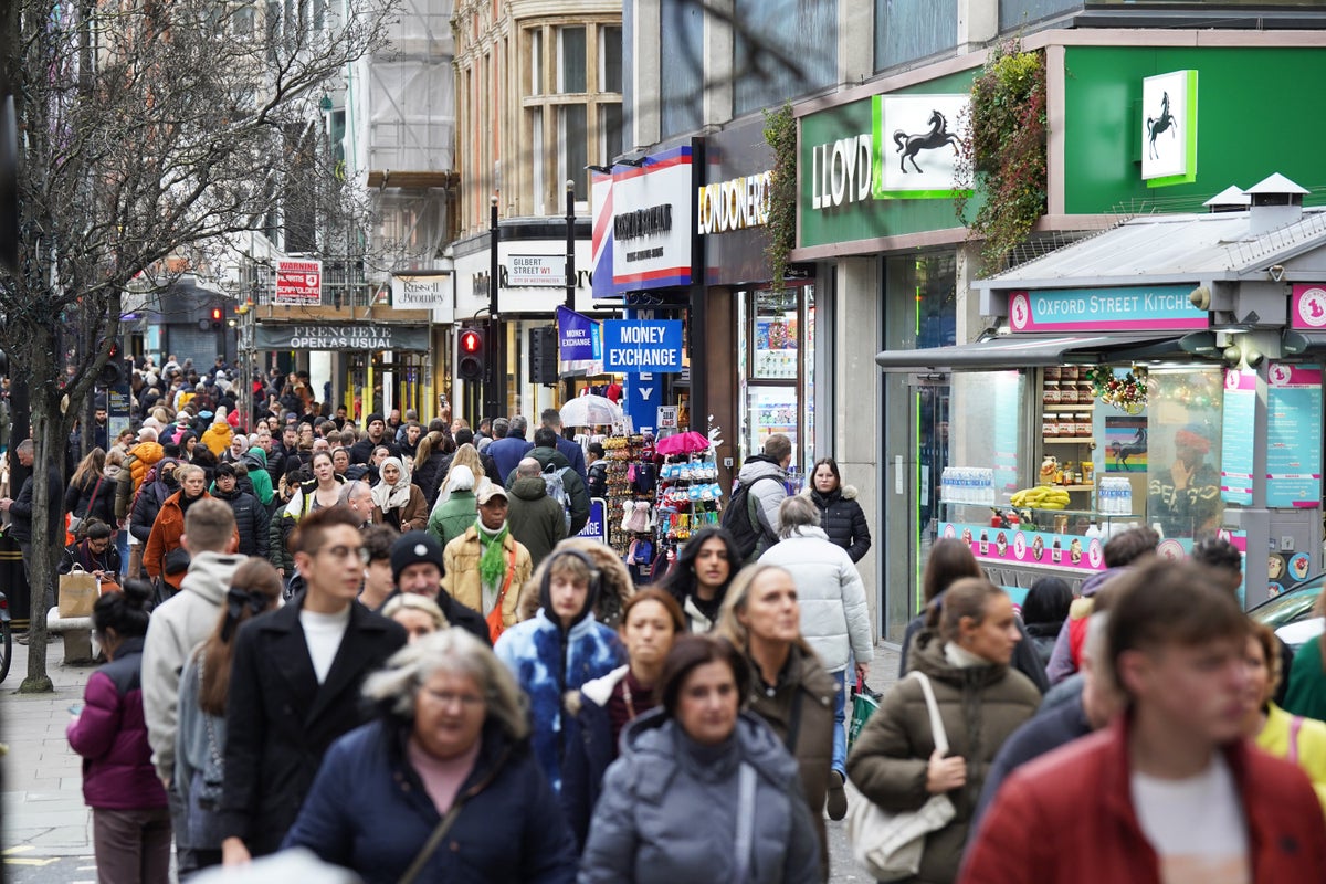 Oasis, Wimbledon and hotter weather help spark rise in footfall