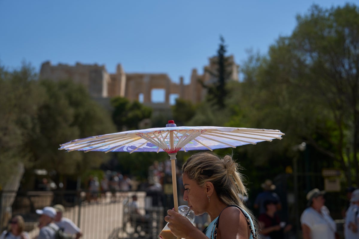 https://static.independent.co.uk/2025/07/07/11/Greece_Heat_Wave_Weather_43788.jpg?width=1200&height=800&crop=1200:800