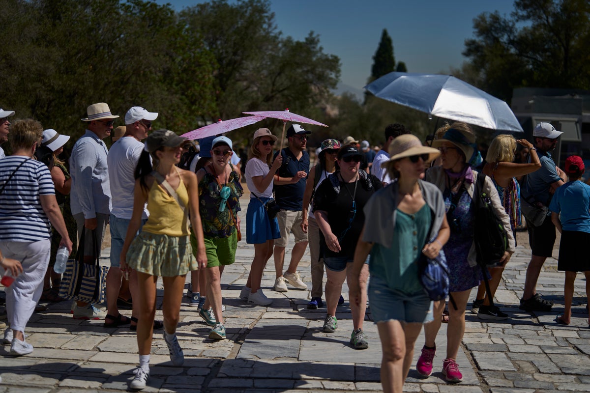 Greece, Cyprus Hit by Heatwave and Wildfires