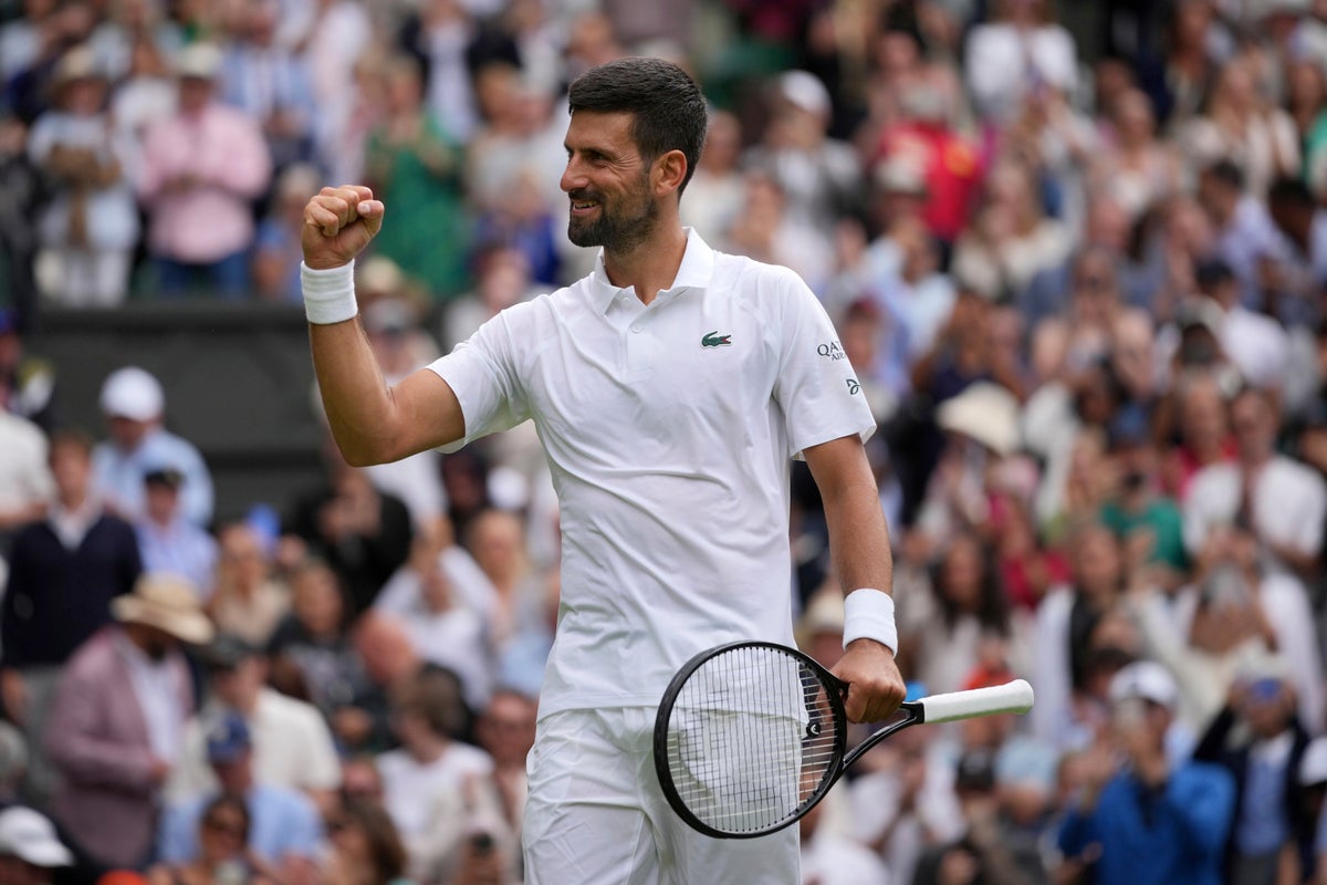 Novak Djokovics 11-year-old son, Stefan, is getting Wimbledon players autographs. But not Dads