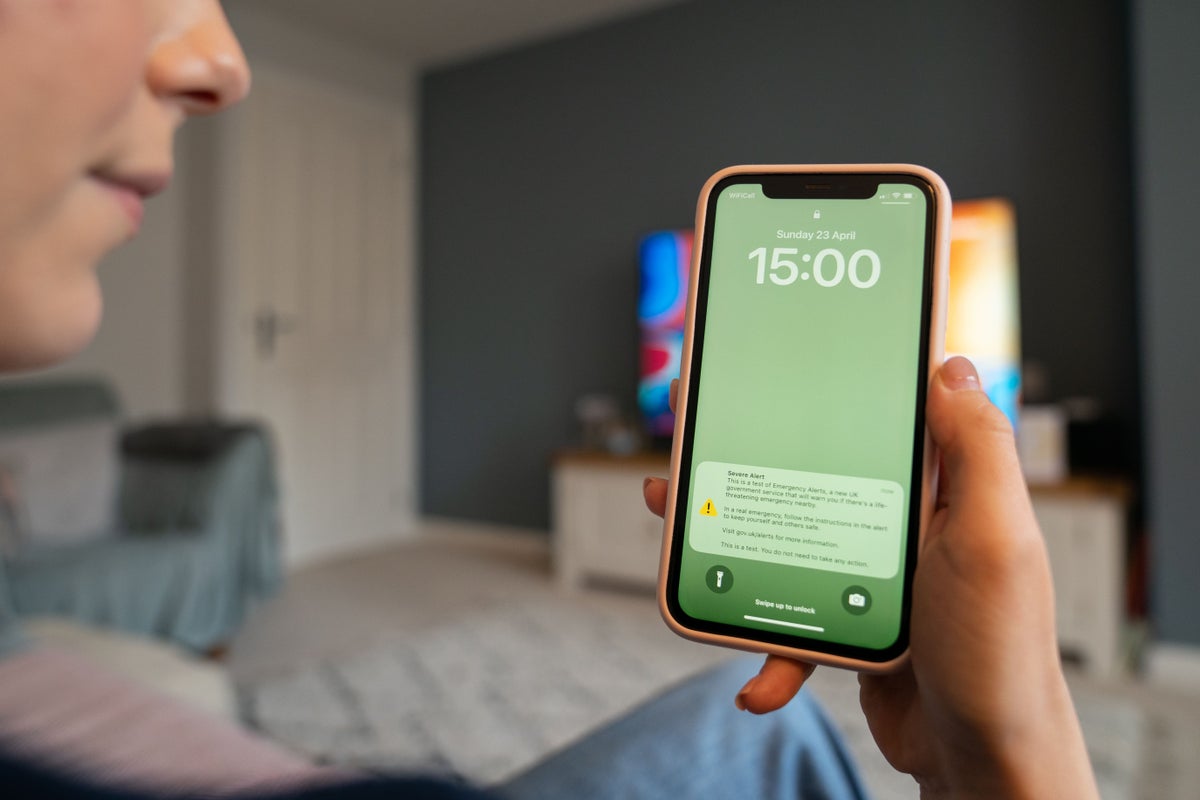 Mobile phone emergency alert system to be tested in early September