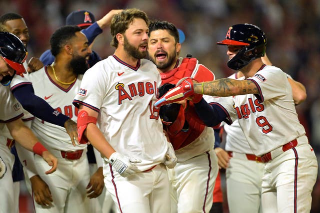RANGERS-ANGELINOS