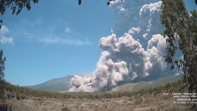 <p>INDONESIA-VOLCÁN</p>