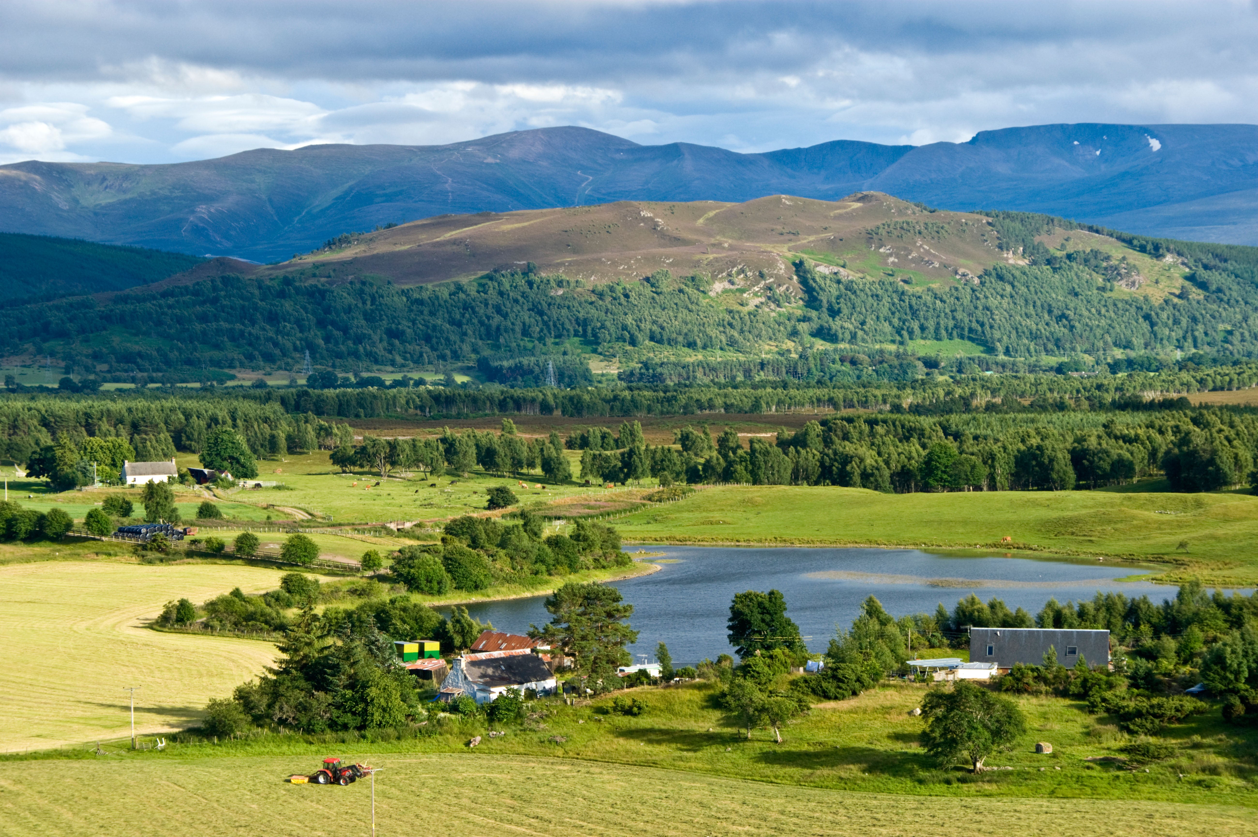 Views of the Cairngorm mountains and Speyside