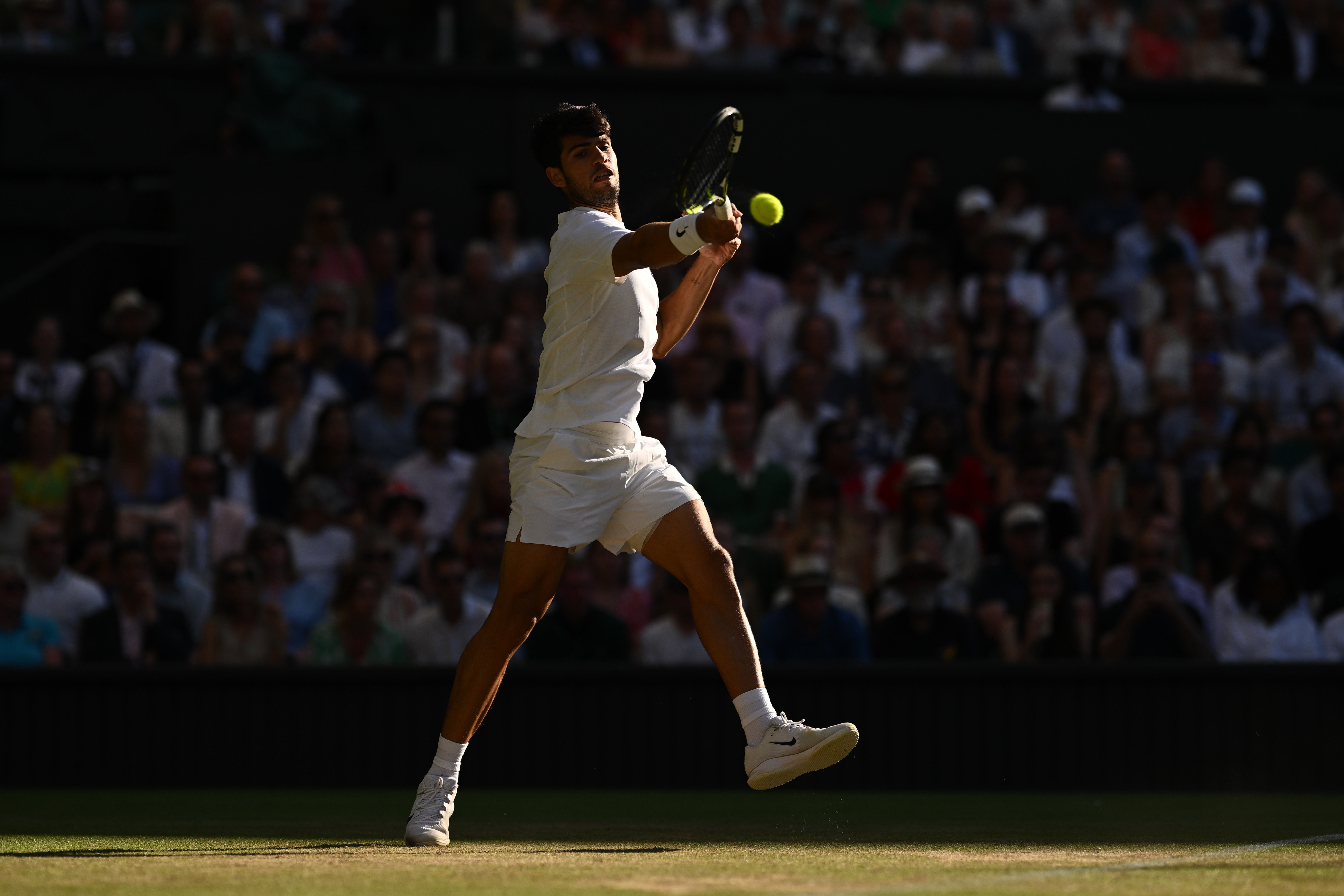 Alcaraz je v dobrej podobe, keď dosahuje semifinále Wimbledon
