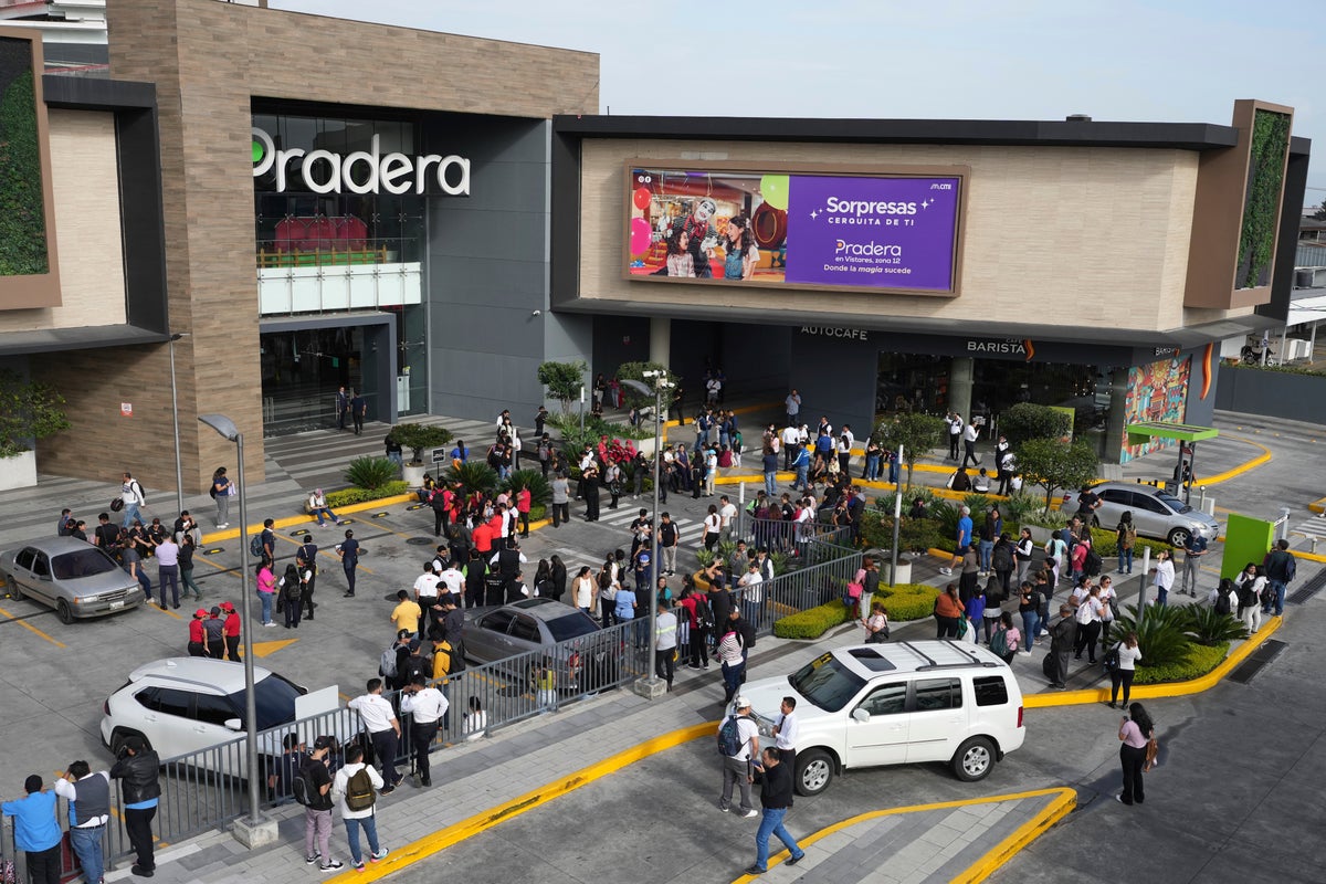 Dozens of earthquakes and aftershocks cause two deaths in Guatemala