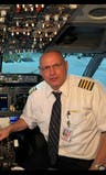 ‘Drunk’ United Airlines pilot actually had concussion, lawsuit claims
