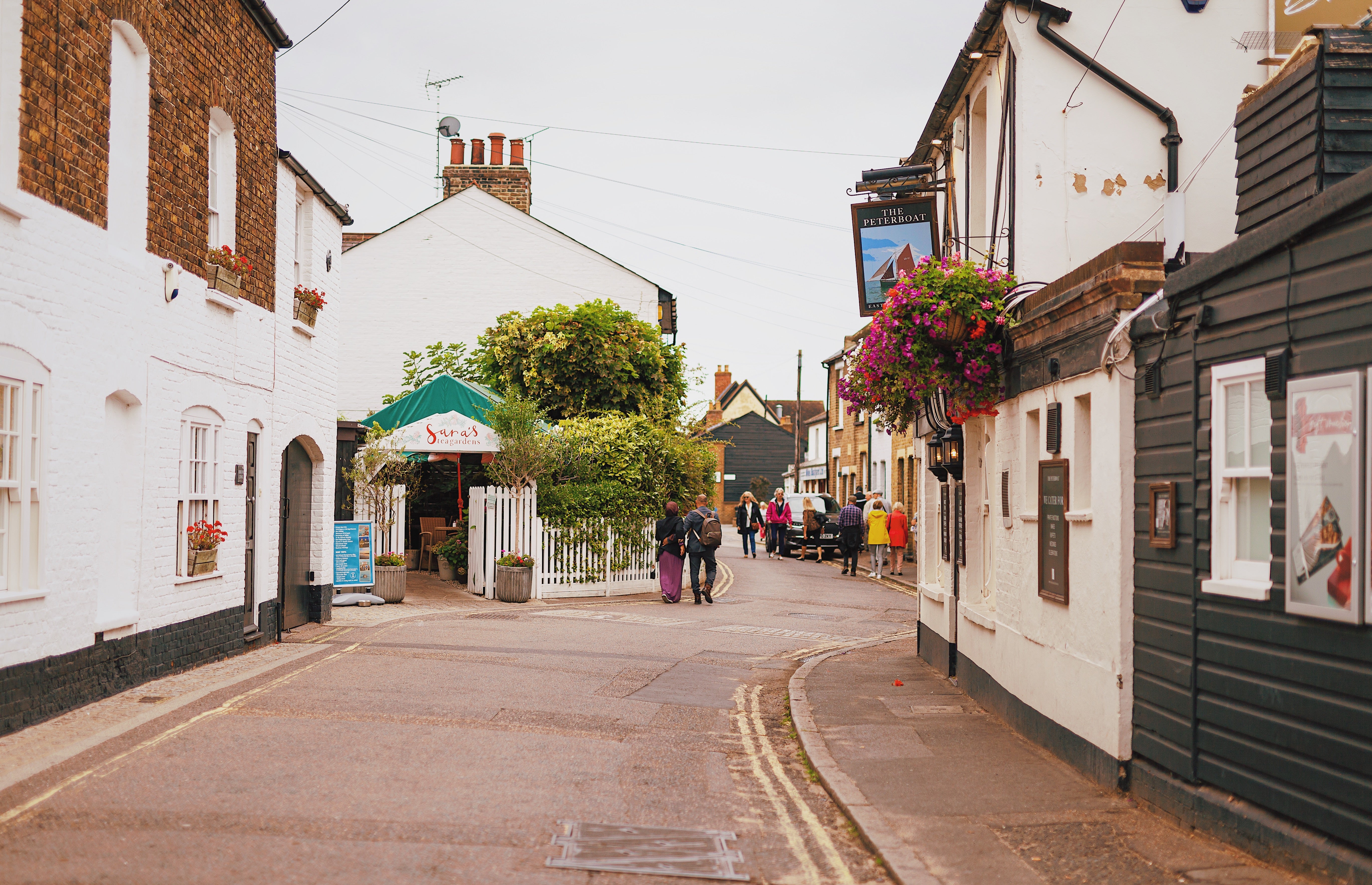 There's handfuls of quaint pubs, galleries and brunch spots at Leigh-on-Sea