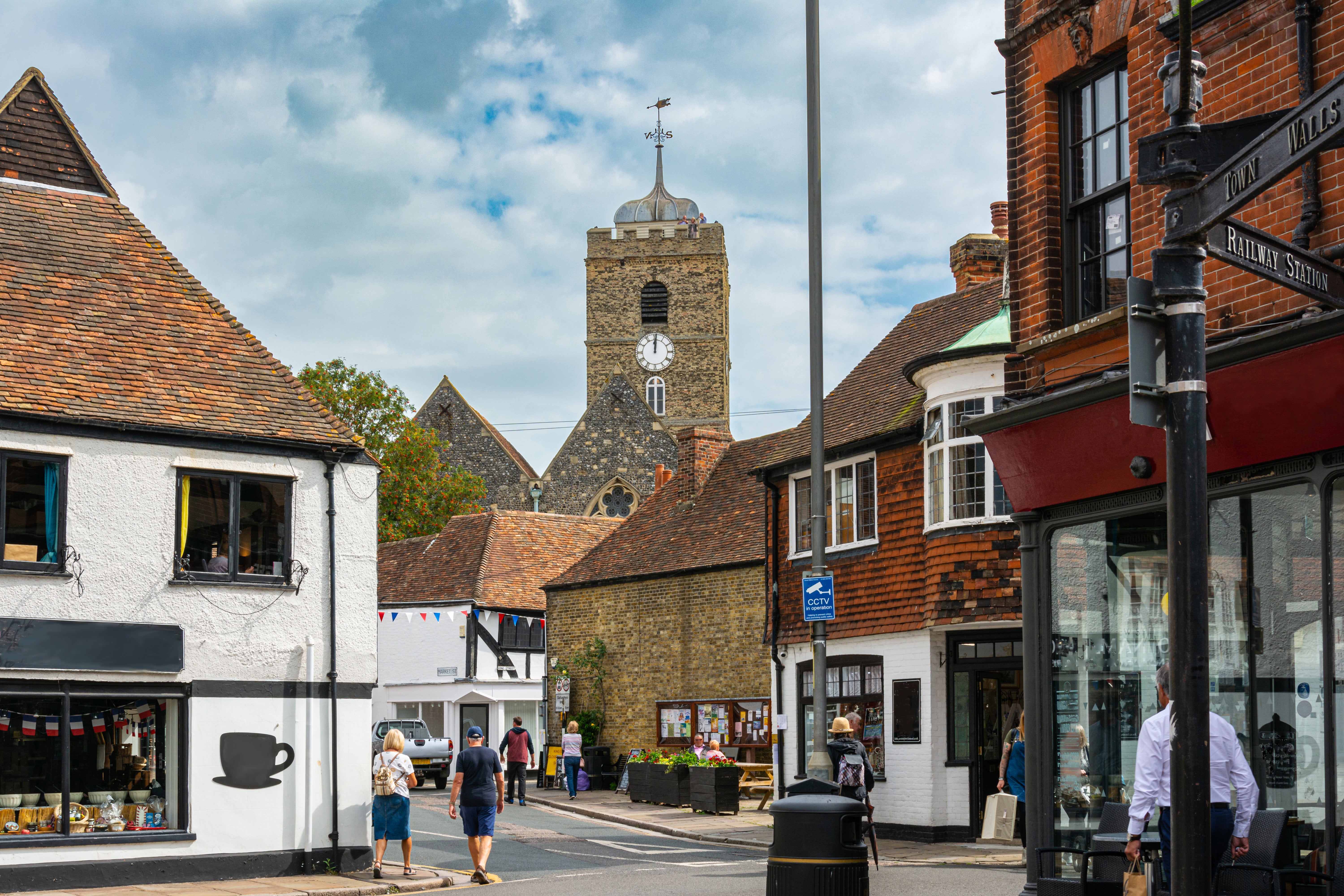 Unravel the medieval lanes in Sandwich to discover its fascinating history and quaint attractions
