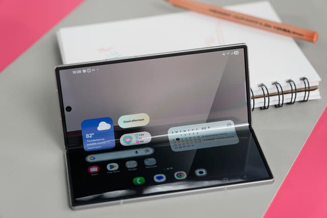 <p>Samsung unveils its new line of foldable devices at Unpacked</p>