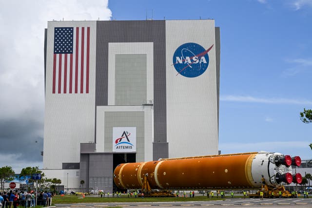 <p>NASA’s proposed budget includes major reductions to its science operations that former leaders have railed against. Now, a new report says the agency is set to lose more than 2,100 senior-ranking employees</p>