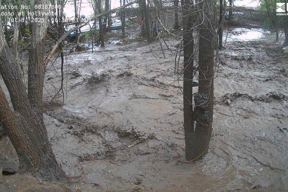 Historic rainfall leads to deadly flooding in New Mexico: a timeline of emergency alerts