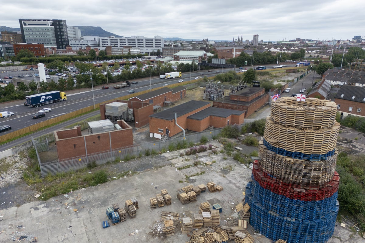 Belfast police declare major incident over controversial loyalist bonfire