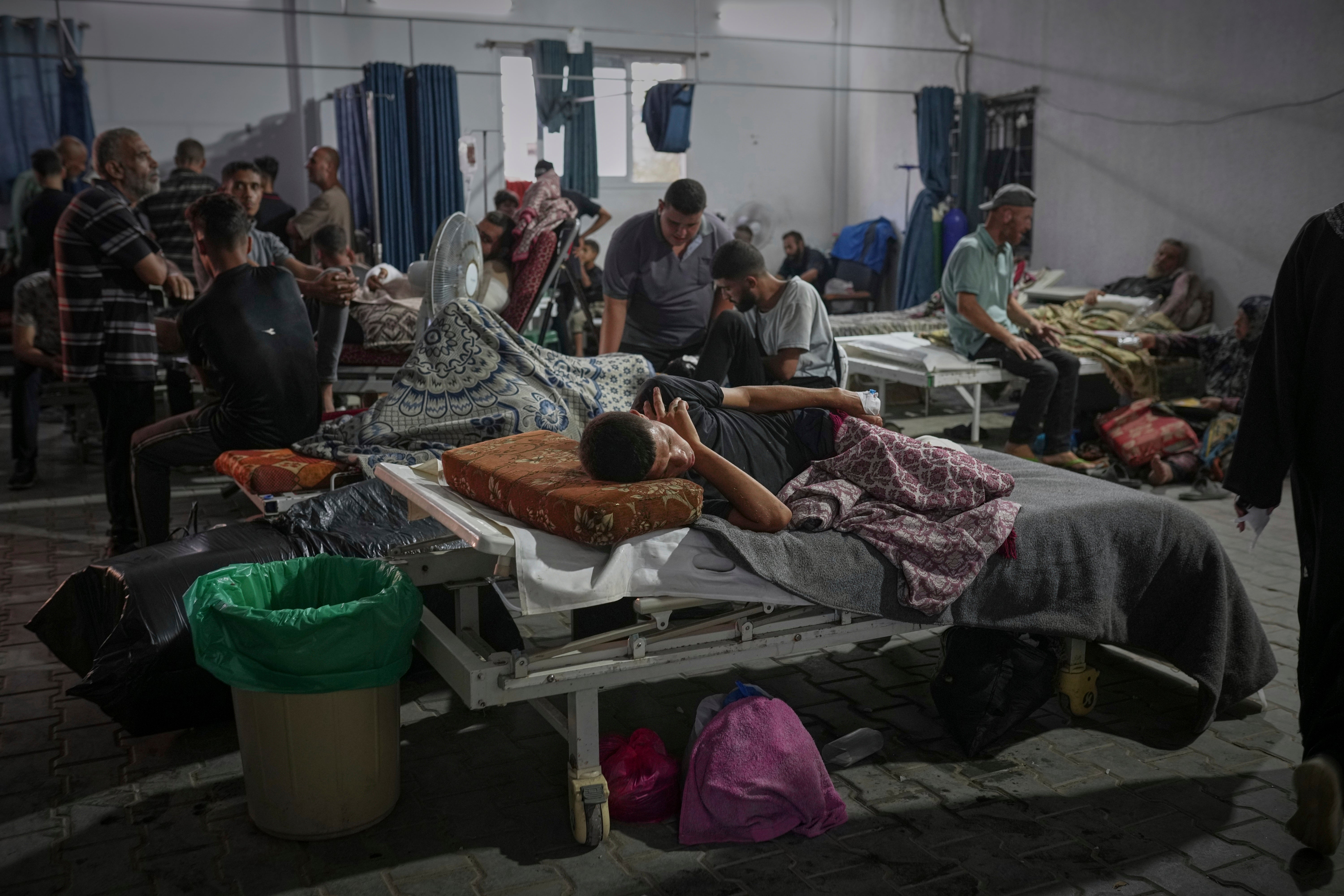 Mideast Wars Gaza Hospital Photo Essay