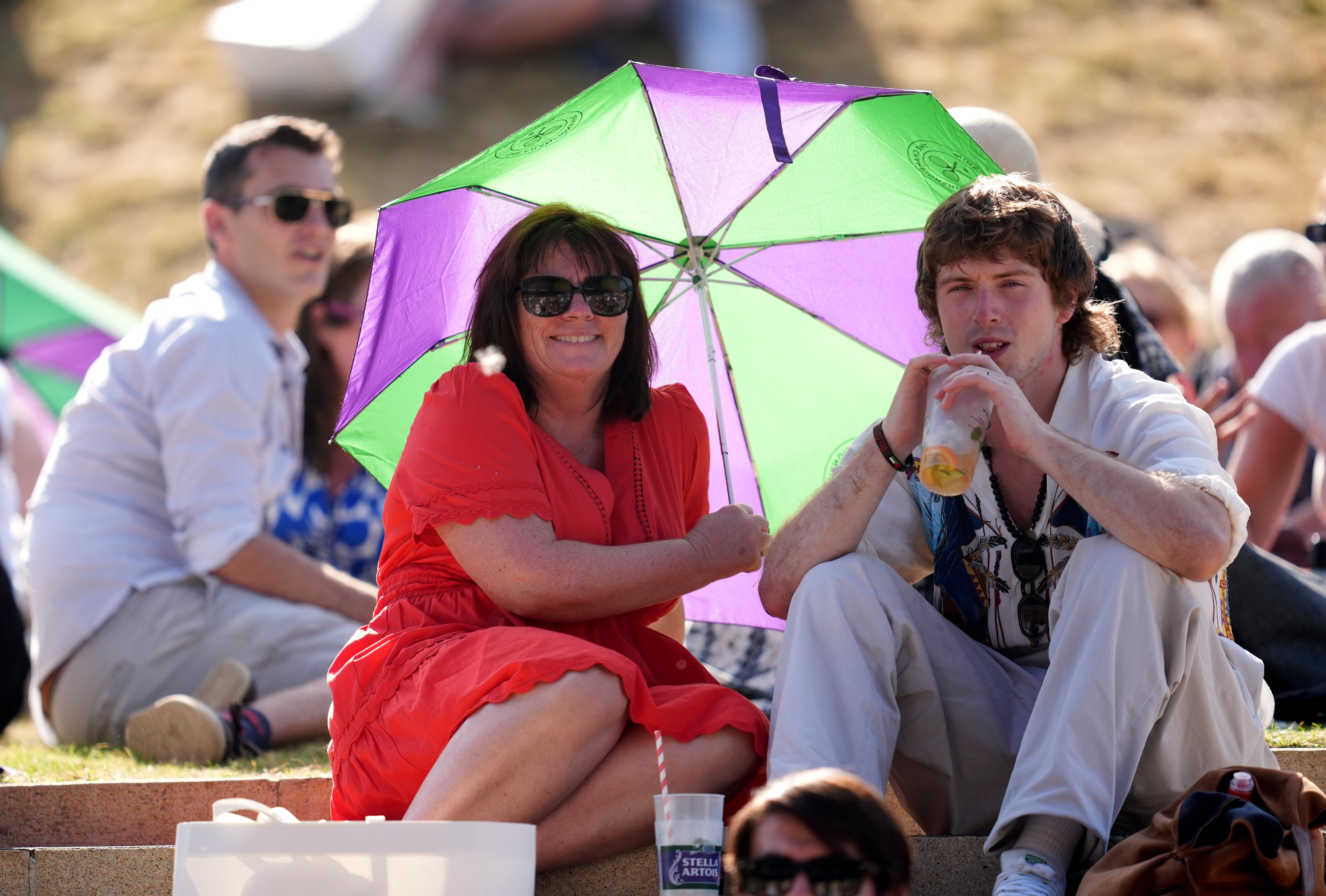 Divák na kopci vo Wimbledone (Adam Davy/PA)