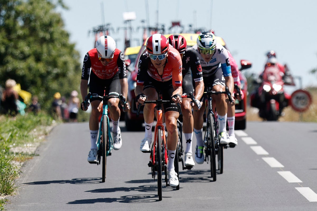 Tour de France 2025 live: Stage 7 result and reaction with Tadej Pogacar in pole position for win on Mur-de-Bretagne
