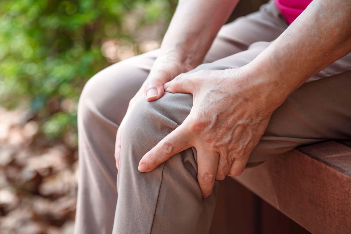 8 knee health tips for over 50s