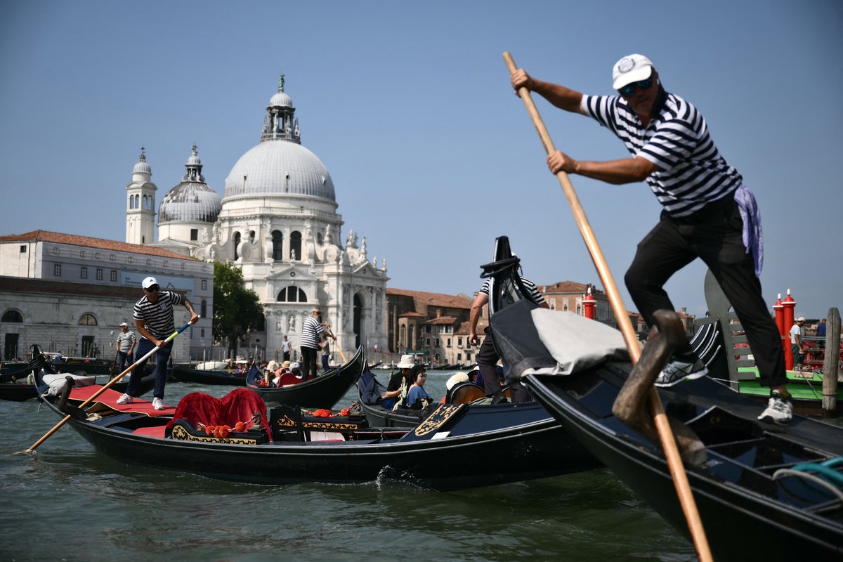 https://static.independent.co.uk/2025/07/11/13/35/GettyImages-2221325968.jpeg?trim=0,0,0,0&width=1200&height=800&crop=1200:800