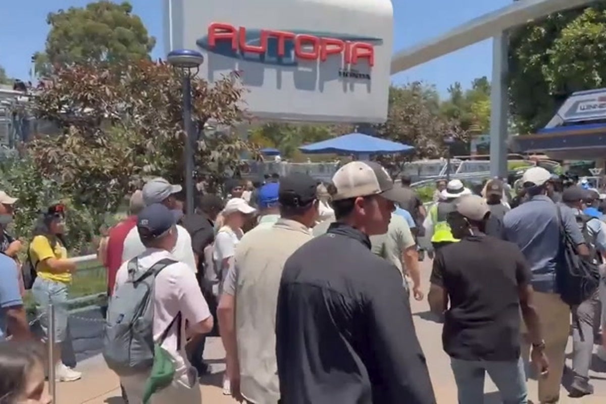 JD Vance protesters line Disneyland resort as vice president takes family holiday amid California immigration raids