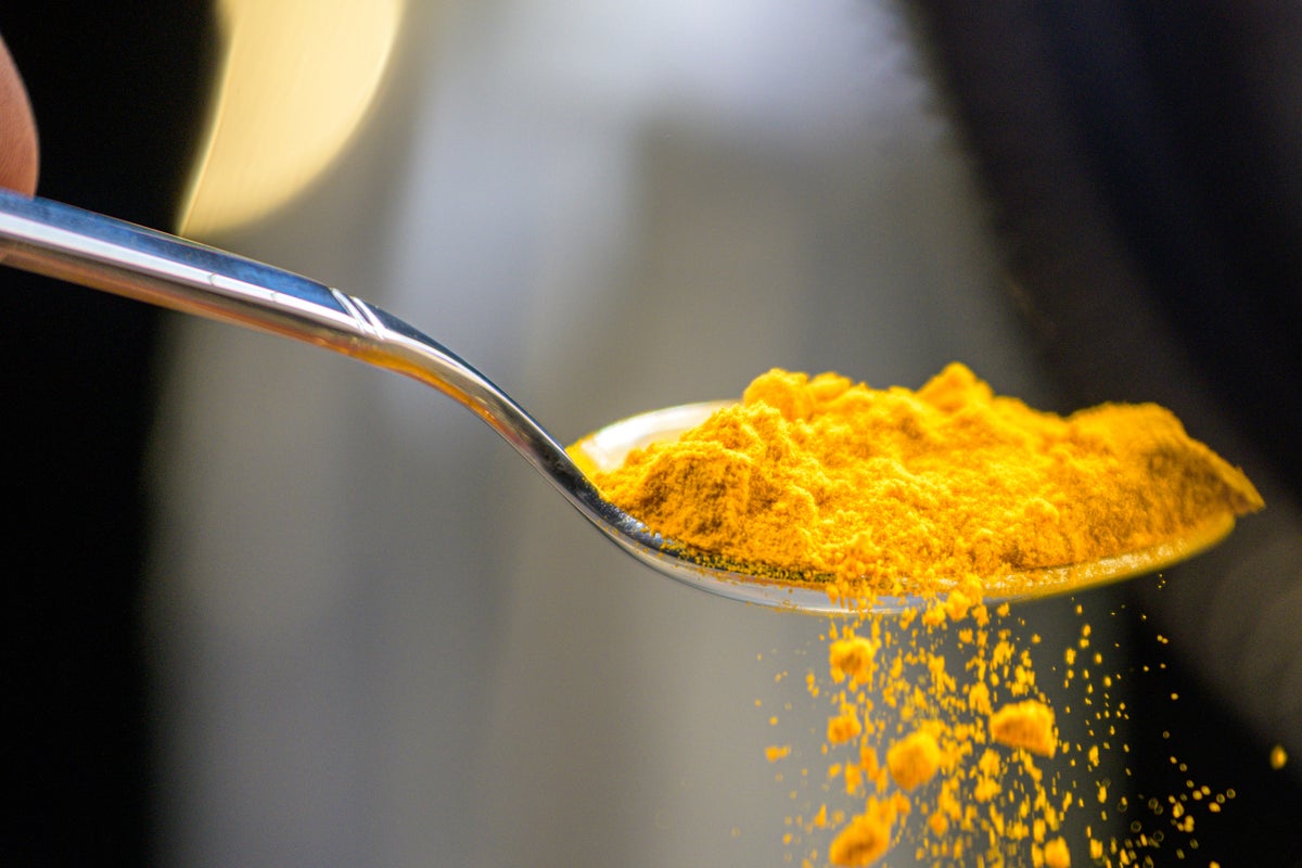 Woman hospitalized for liver damage from taking turmeric supplement