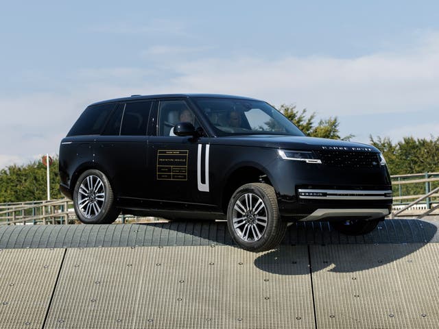 Range Rover Electric prototype review: Better off-road, better on it ...