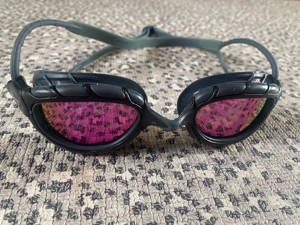 Zoggs predator titanium goggles