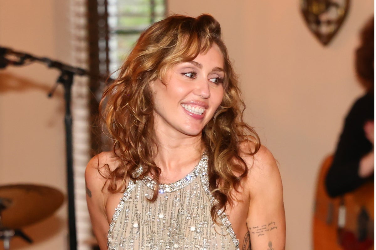 Miley Cyrus says that gardening has served as ‘medicine’ that’s kept her ‘grounded’ Miley Cyrus says that gardening has served as ‘medicine’ that’s kept her ‘grounded’