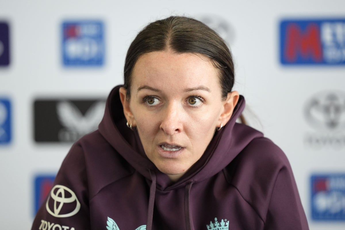 Kate Cross expects results under ‘queen of English cricket’ Charlotte Edwards Kate Cross expects results under ‘queen of English cricket’ Charlotte Edwards