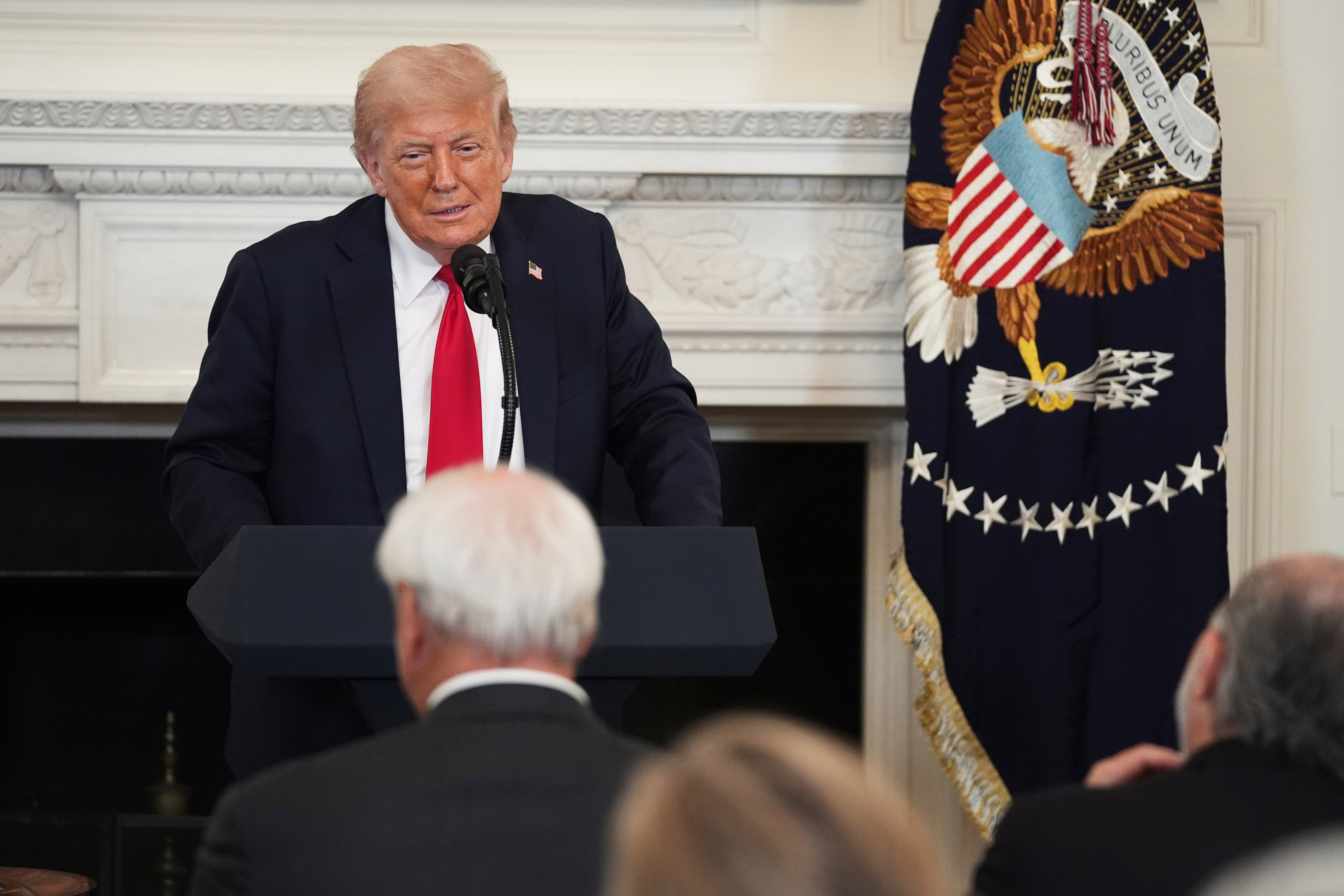 TRUMP REFUGIADOS DEMANDA