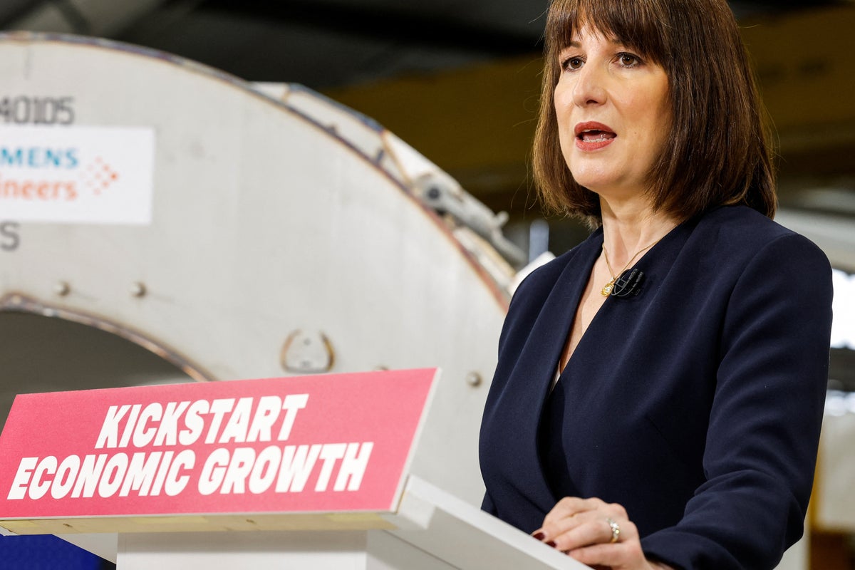 Rachel Reeves unwittingly broke parliament rules by failing to declare gifts: watchdog