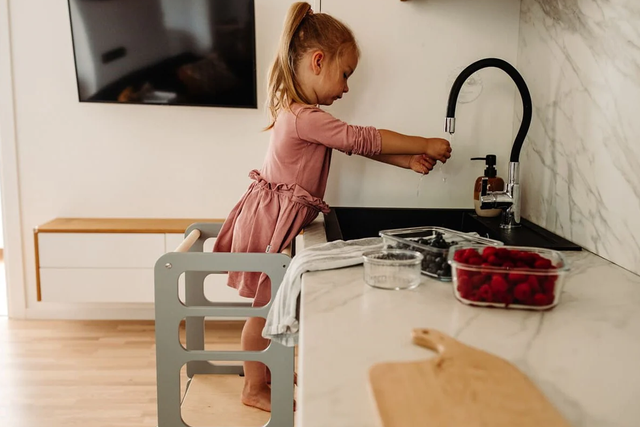 <p>They do the same job as a step stool but in a safer way, so you don’t have to worry about your little one falling</p>