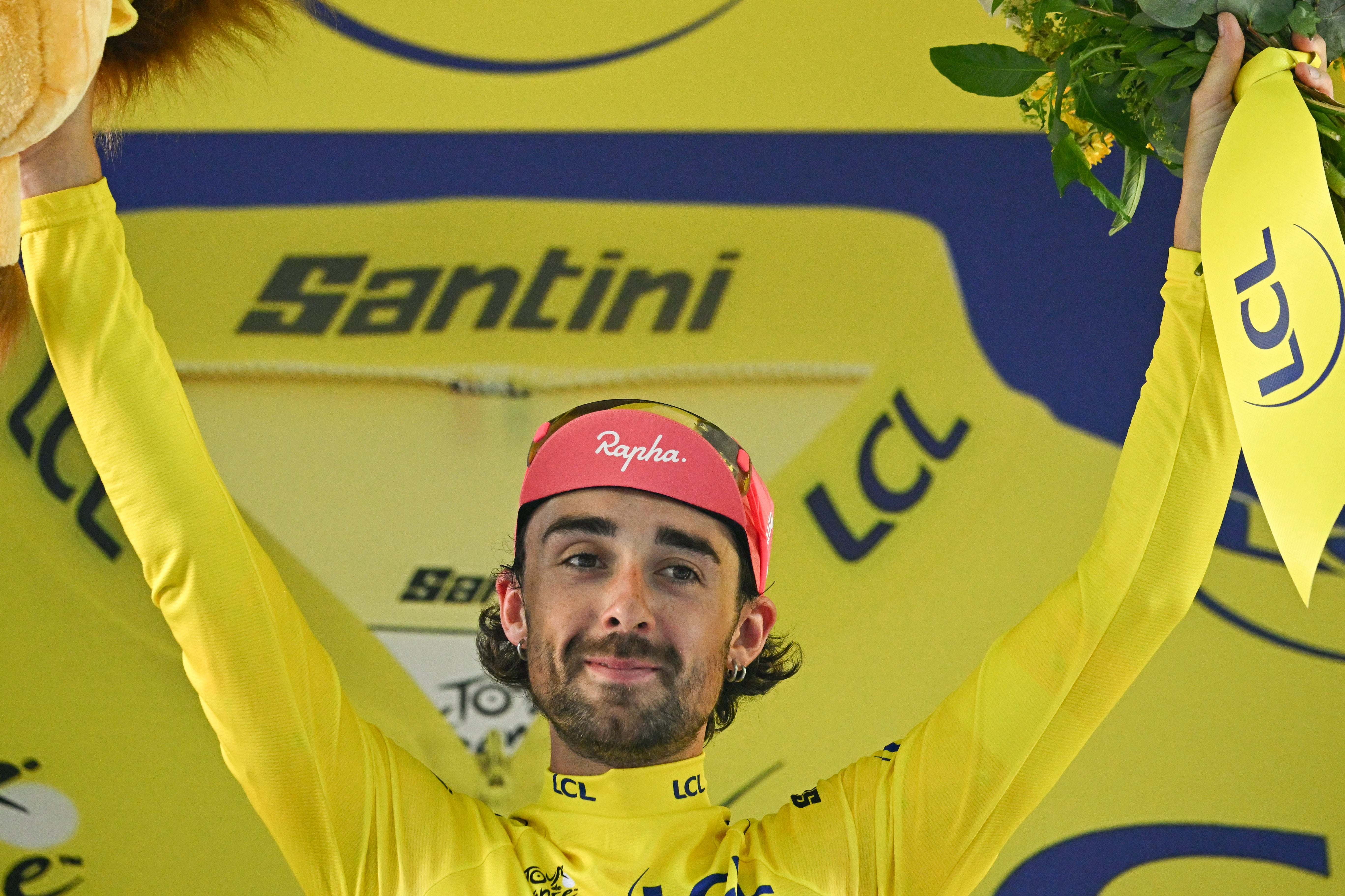 Ben Healy remains in yellow after stage 11
