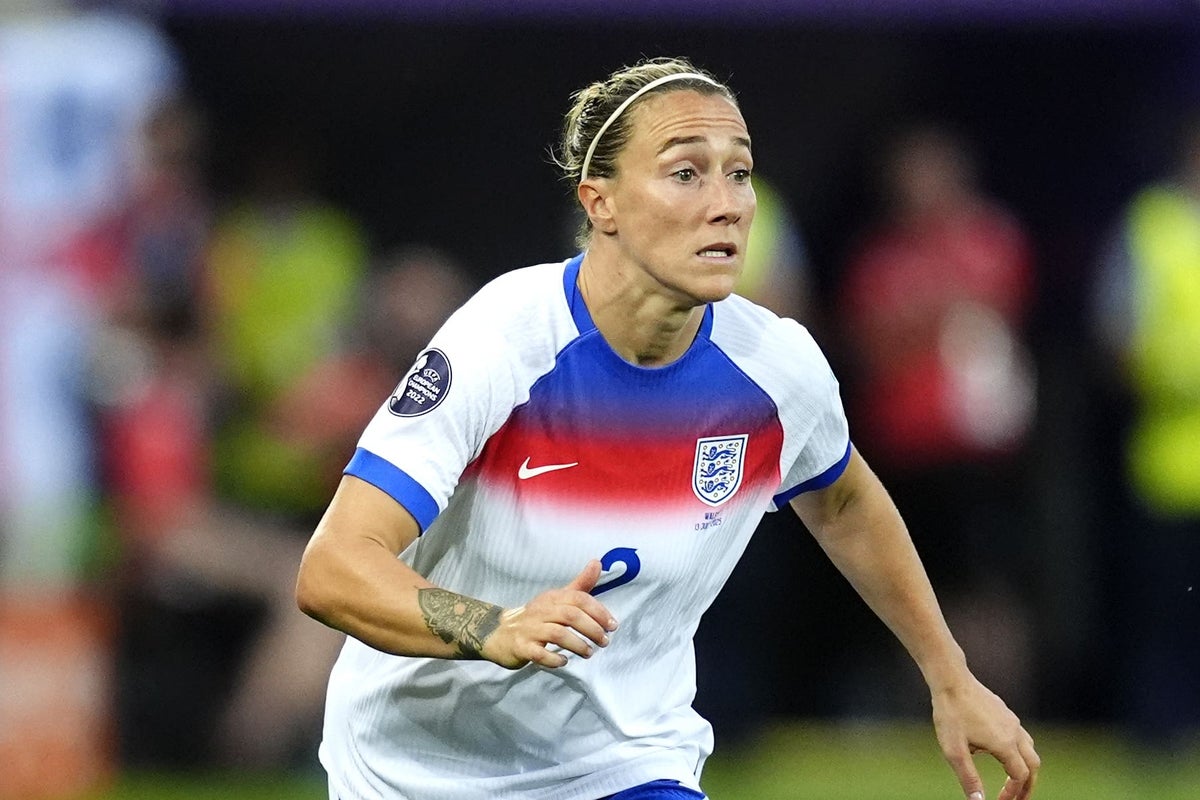 Lucy Bronze urges England to draw on underdog mentality in Euros quarter-final