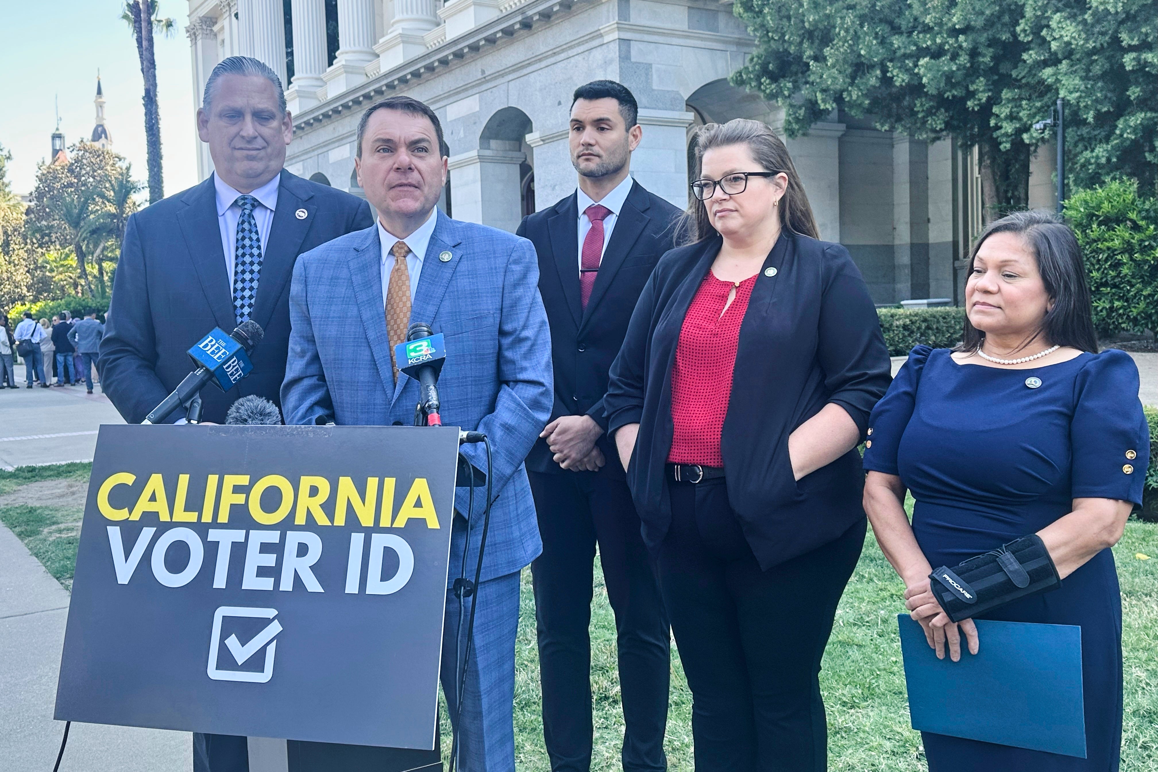 CALIFORNIA-IDENTIFICACIÓN DE VOTANTES