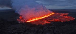 ICELAND VOLCANO 1n43w5lw
