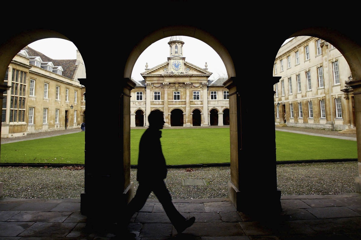 Record 8,000 US students have applied to UK universities amid Trump’s college crackdown