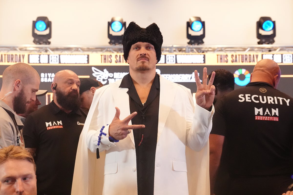 Oleksandr Usyk leaves Daniel Dubois baffled with four-word press conference message