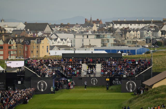 <p>Fans at Royal Portrush Golf Club </p>