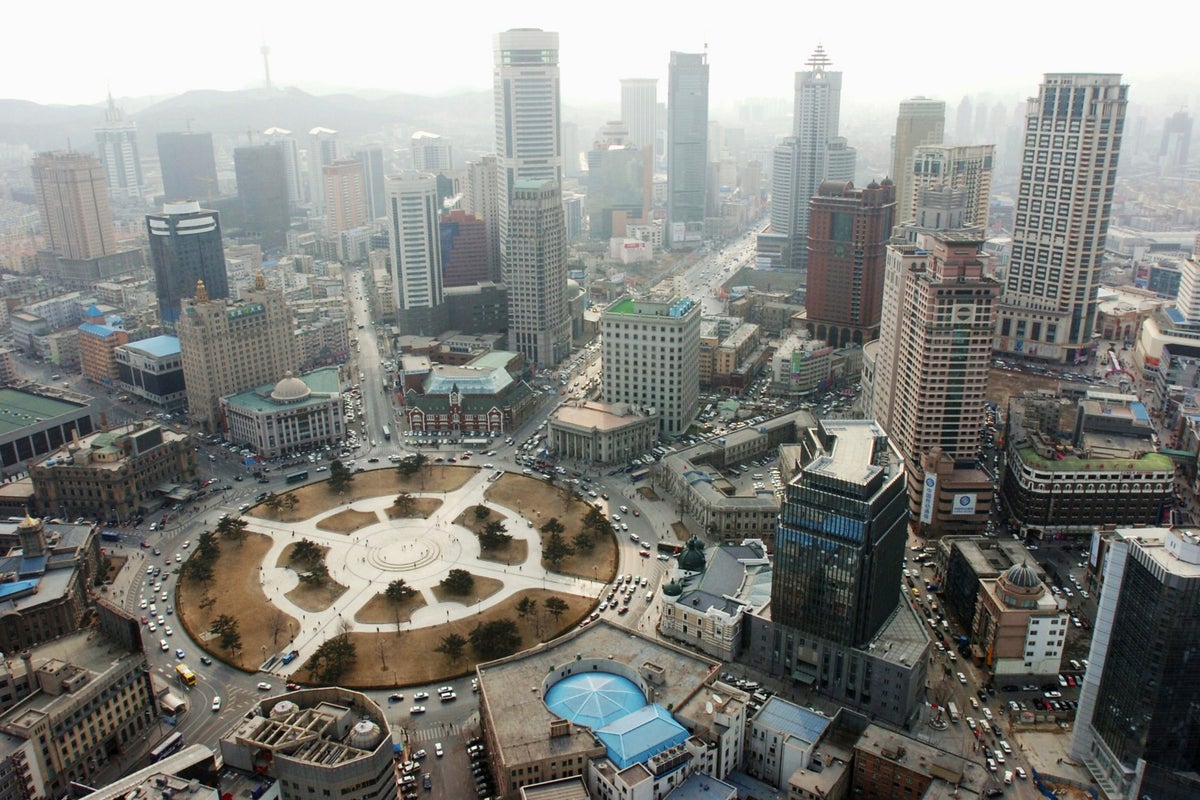 Chinese university expels female student after relationship with a foreigner