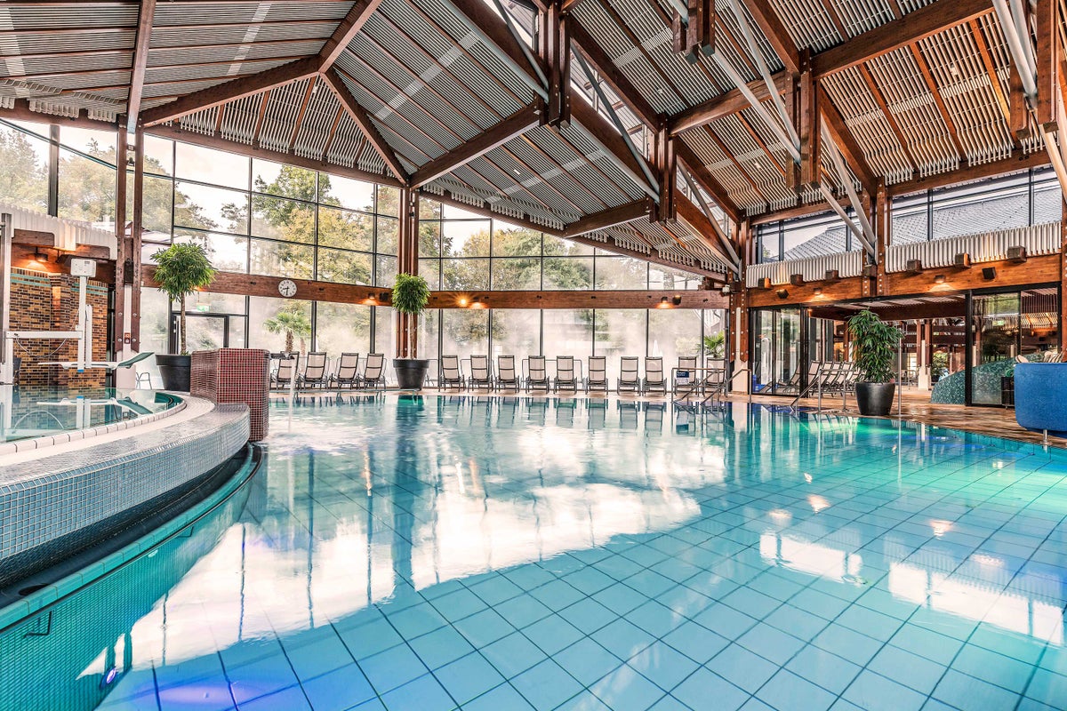 Pensioner accidentally pepper sprays entire spa, injuring 13 people
