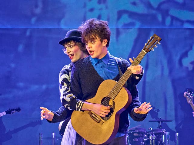 <p>Indiana Hawkes and Sheridan Townsley in ‘Sing Street’ at Lyric Hammersmith Theatre</p>