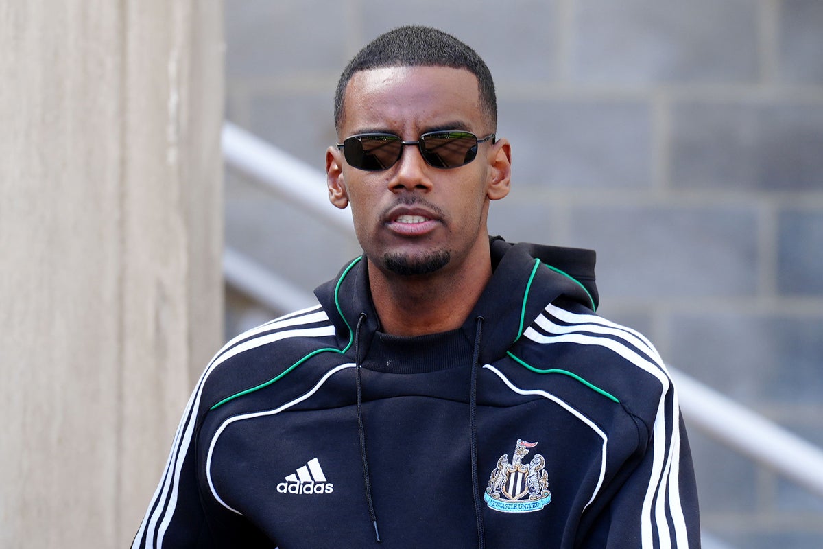 Eddie Howe confident Alexander Isak will stay at Newcastle despite missing friendly